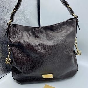 Michael Kors Leather Purse.